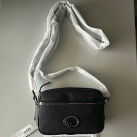 Dooney and Bourke nylon camera crossbody (Black/Black) BNWT - Picture 1 of 7